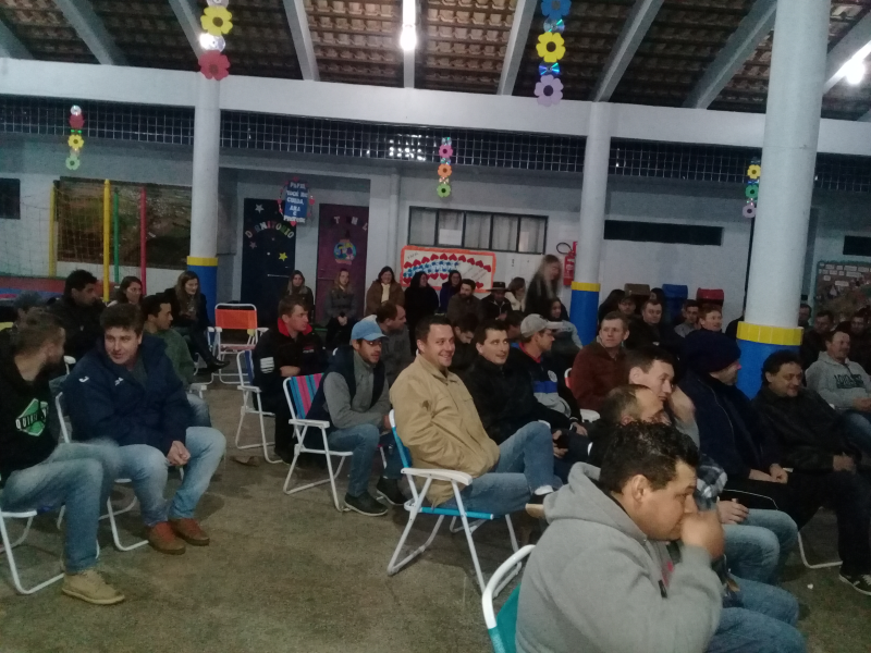 EMEI TIA MERCEDES COMEMORA O DIA DOS PAIS